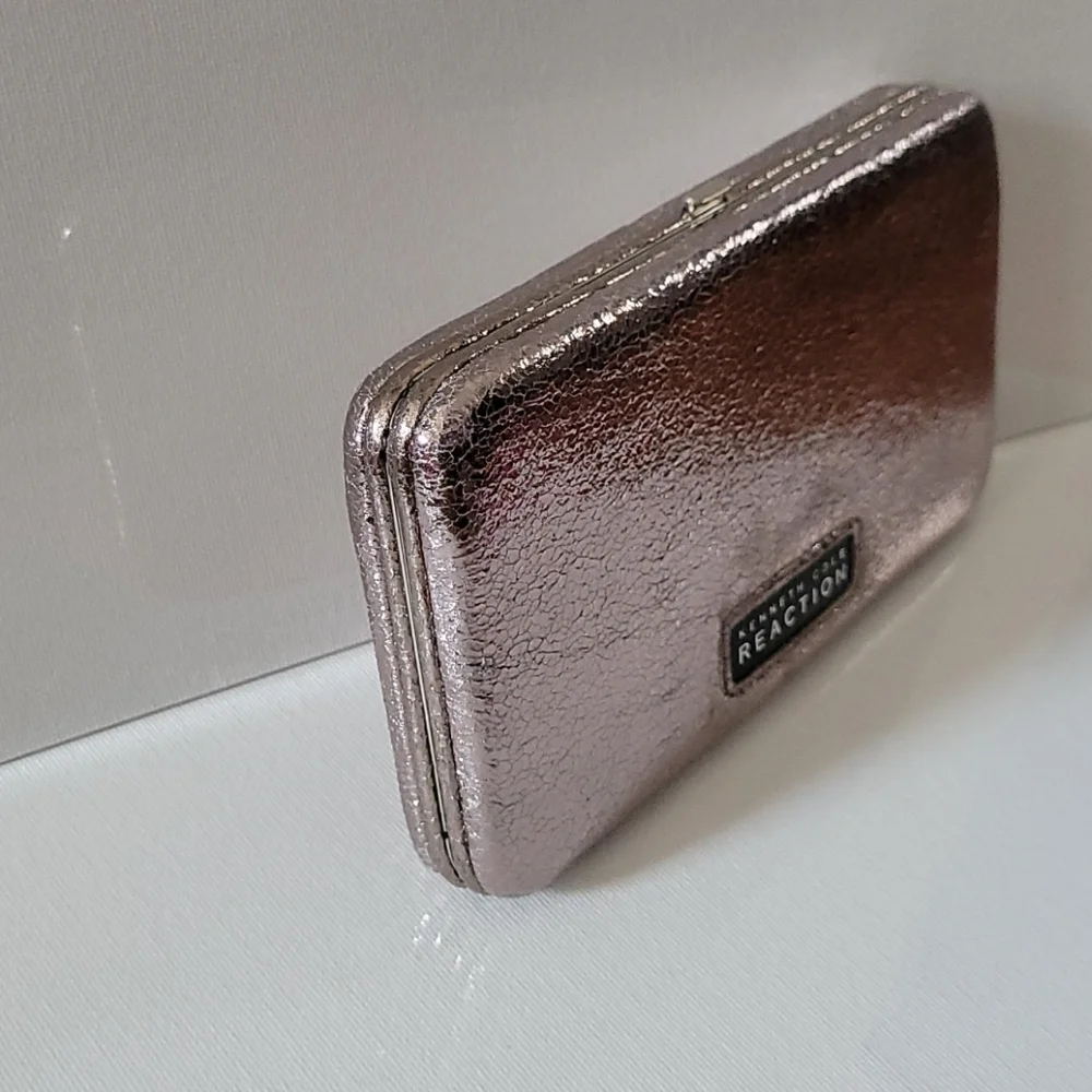 Kenneth Cole Reaction wallet NWT